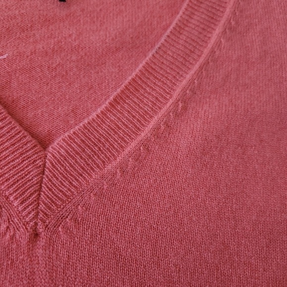 CONTEMPORAINE (Simons) 100% cashmere v-neck sweater women's small color peach - Picture 4 of 14